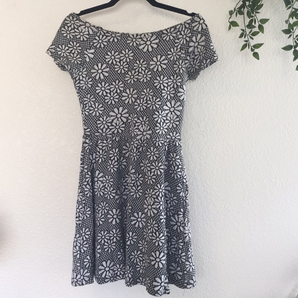 Cute black and white flowered dress!